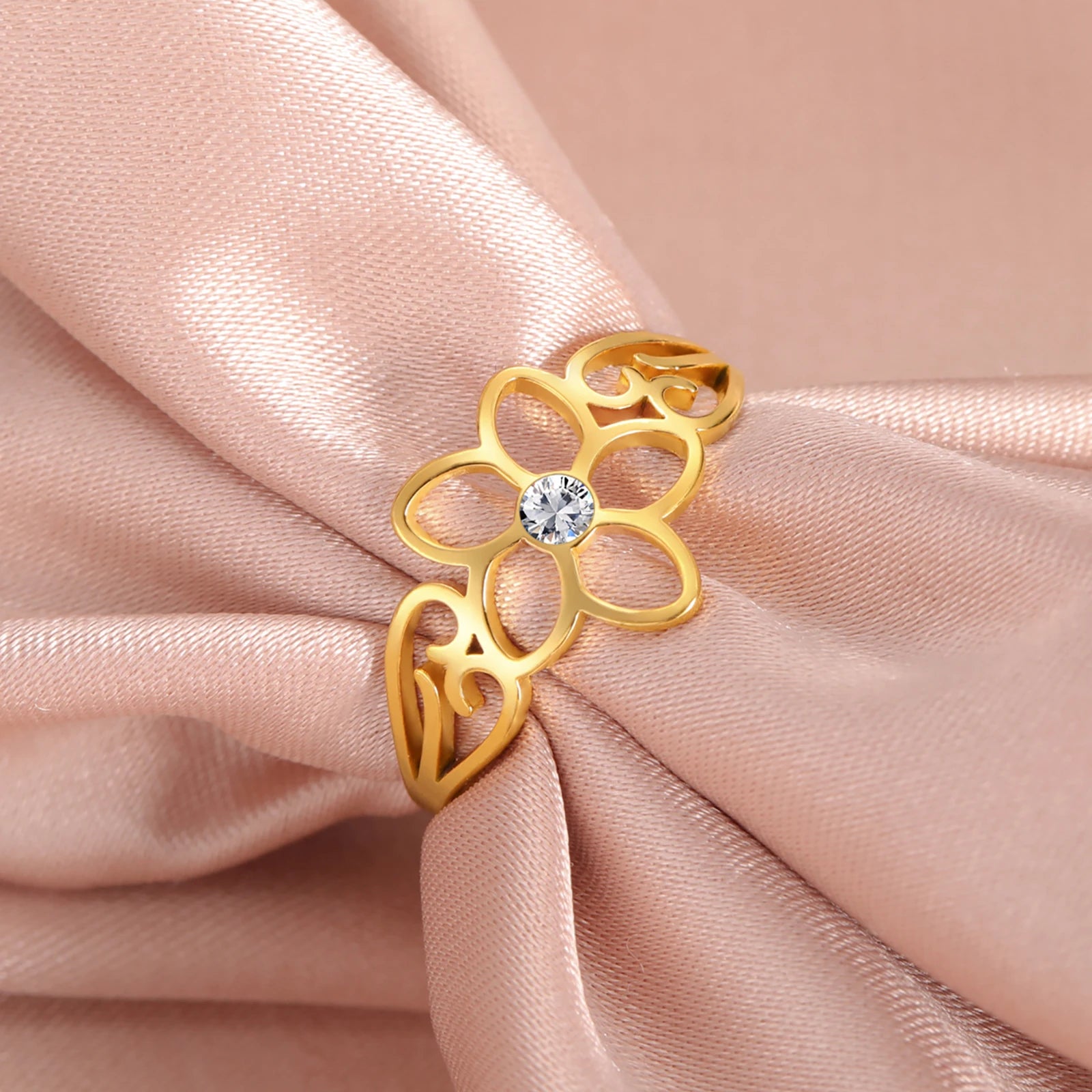 Skyrim Stainless Steel Flower Ring With Clear Zircon Women's Rings Wedding Band Bohemian Jewelry Anniversary Gift Wholesale