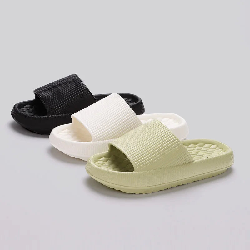 Thick Bottom Cloud Slippers Women Soft Sole Eva Indoor Slides Couple Bathroom Shoes Summer Non-Slip Platform Sandals Flip Flops