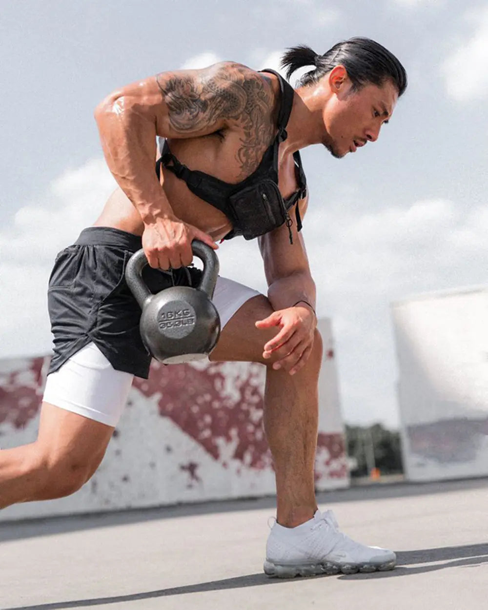 2 in 1 Compression Shorts for Men Gym Workout Running Shorts with Phone Pockets Athletic Quick Dry Activewear Training Jogging