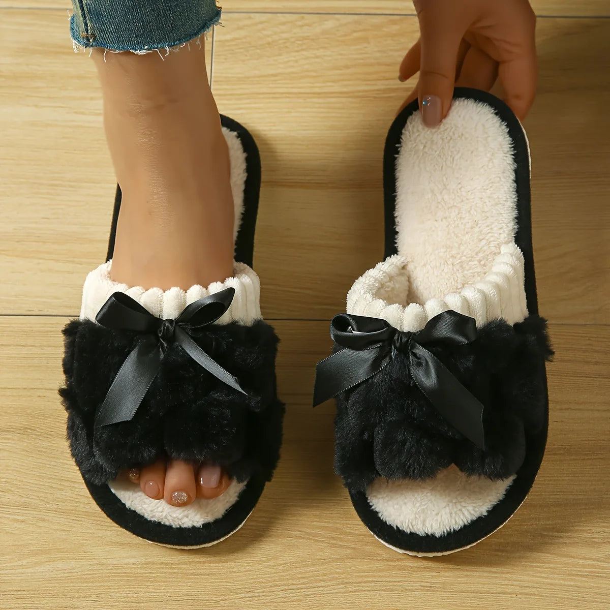 New Bow Decorative Plush Slippers For Women Autumn Winter Warm Indoor Home Soft Sole Lightweight Slides Furry Cotton Shoes