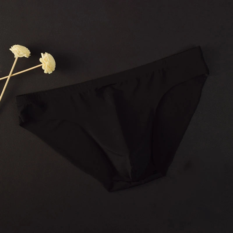 Men's Seamless Thong See-Through Underwear Ultra-Thin Low-Rise Sexy Solid Color Briefs Skin Friendly Soft Elastic Underpants