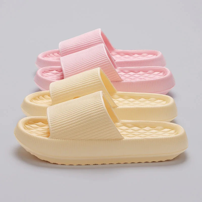 Thick Bottom Cloud Slippers Women Soft Sole Eva Indoor Slides Couple Bathroom Shoes Summer Non-Slip Platform Sandals Flip Flops