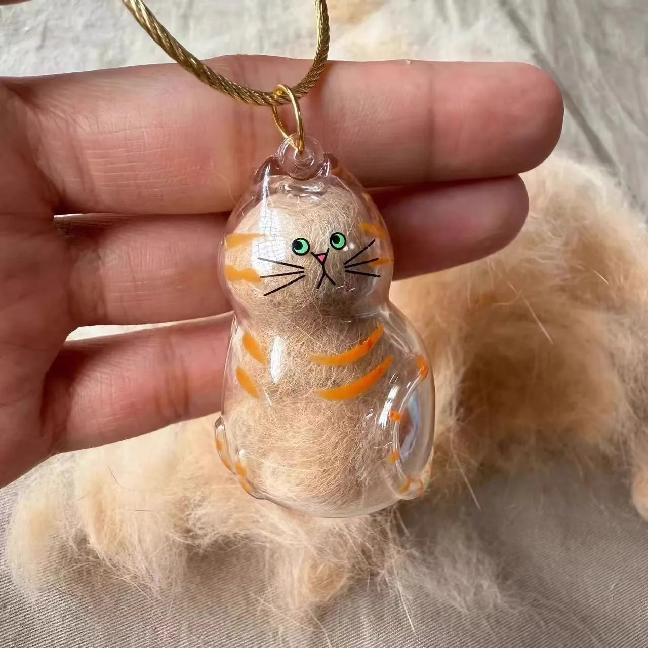 Creative Cat Hair Storage Capsule Transparent Cute Cat/Dog Charm Resin Pendant With Key Ring for Pet Lover DIY Memorial Keychain