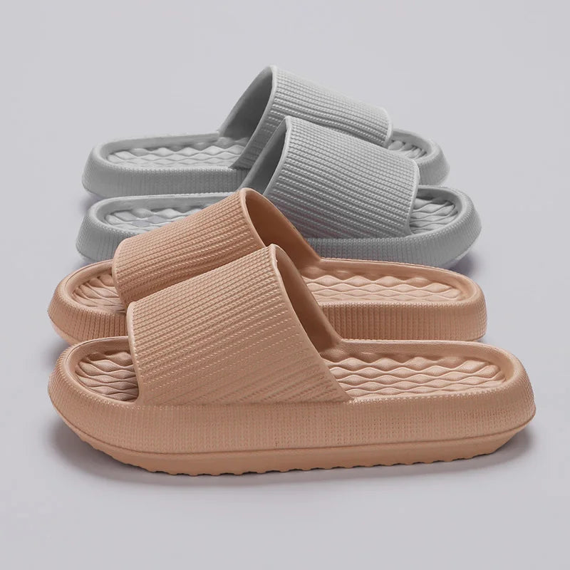 Thick Bottom Cloud Slippers Women Soft Sole Eva Indoor Slides Couple Bathroom Shoes Summer Non-Slip Platform Sandals Flip Flops