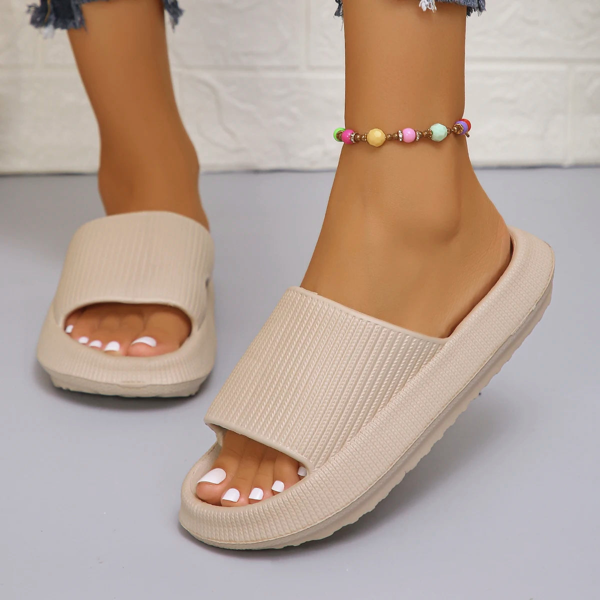 Thick Bottom Cloud Slippers Women Soft Sole Eva Indoor Slides Couple Bathroom Shoes Summer Non-Slip Platform Sandals Flip Flops