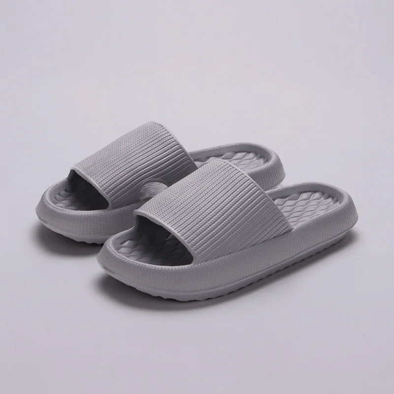 Thick Bottom Cloud Slippers Women Soft Sole Eva Indoor Slides Couple Bathroom Shoes Summer Non-Slip Platform Sandals Flip Flops