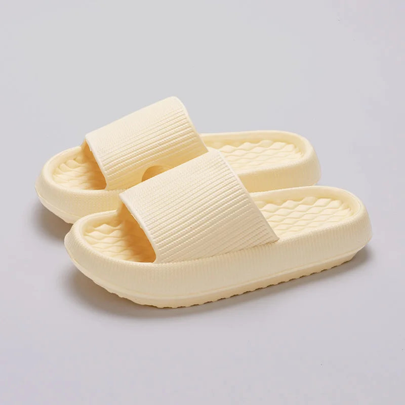 Thick Bottom Cloud Slippers Women Soft Sole Eva Indoor Slides Couple Bathroom Shoes Summer Non-Slip Platform Sandals Flip Flops