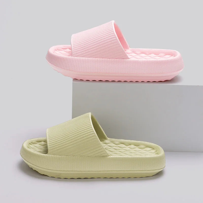 Thick Bottom Cloud Slippers Women Soft Sole Eva Indoor Slides Couple Bathroom Shoes Summer Non-Slip Platform Sandals Flip Flops