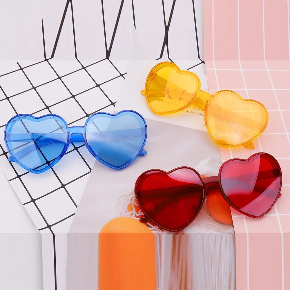 Trendy Cosplay Party Glasses Eyewear Heart-Shaped Sunglasses UV400 Protection Heart Sunglasses for Women Clout Goggle