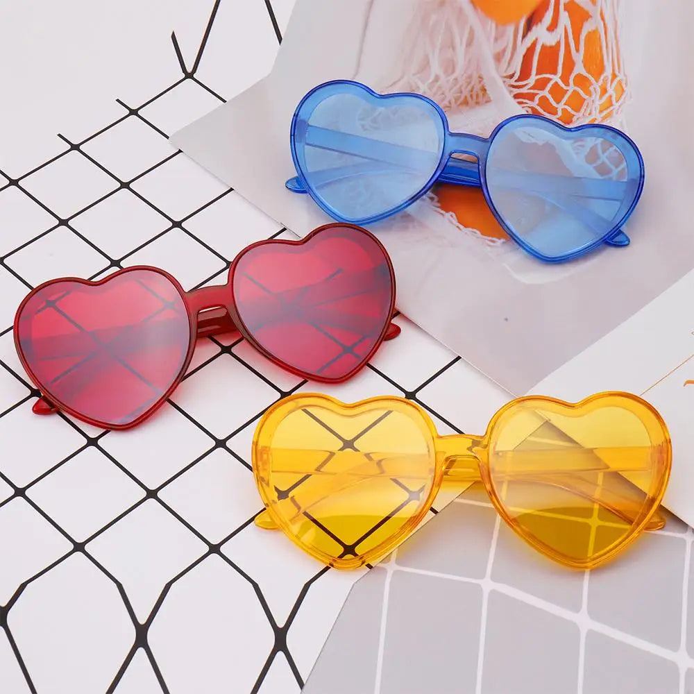 Trendy Cosplay Party Glasses Eyewear Heart-Shaped Sunglasses UV400 Protection Heart Sunglasses for Women Clout Goggle