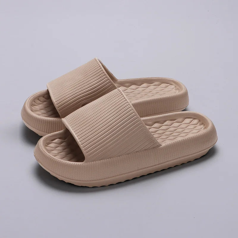 Thick Bottom Cloud Slippers Women Soft Sole Eva Indoor Slides Couple Bathroom Shoes Summer Non-Slip Platform Sandals Flip Flops