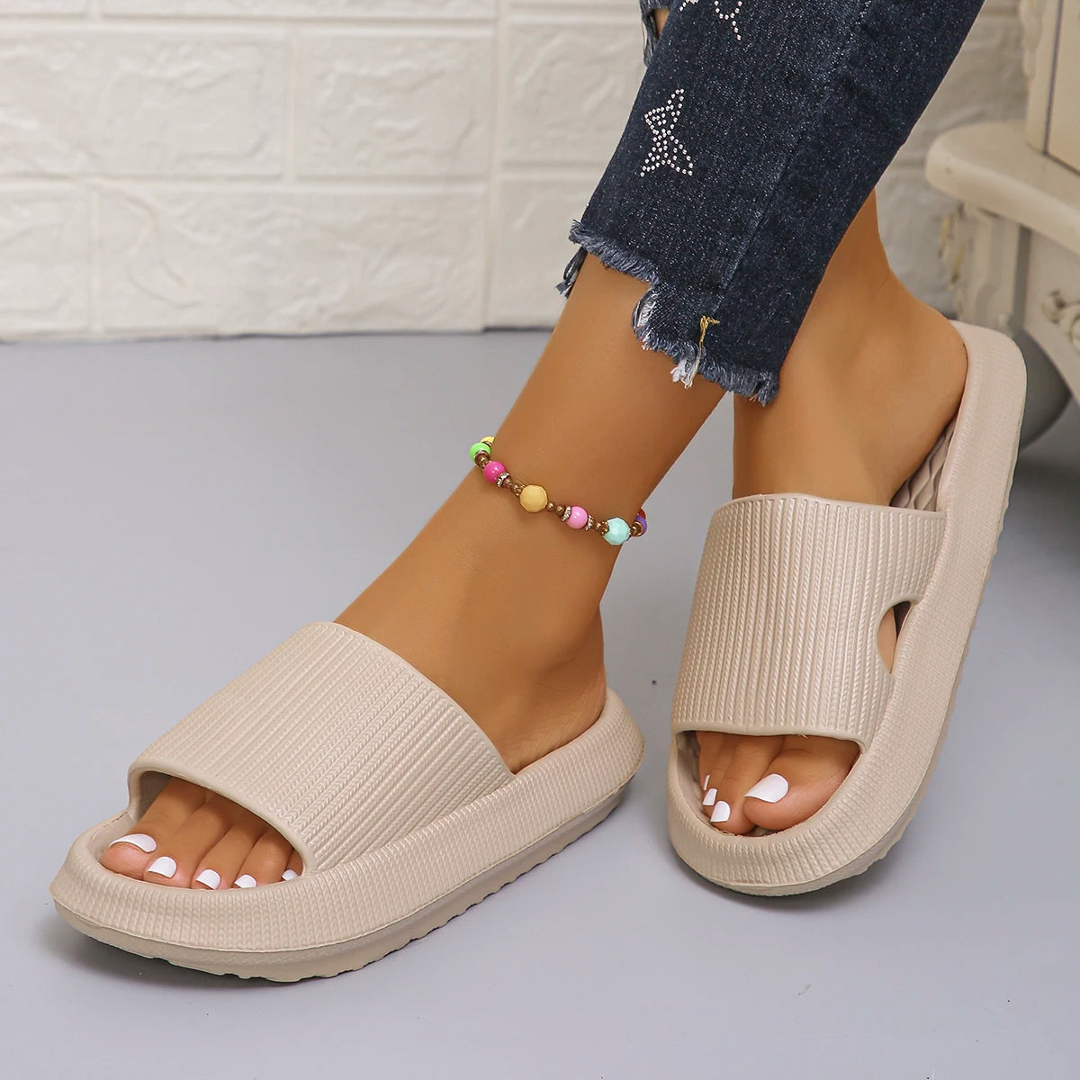 Thick Bottom Cloud Slippers Women Soft Sole Eva Indoor Slides Couple Bathroom Shoes Summer Non-Slip Platform Sandals Flip Flops